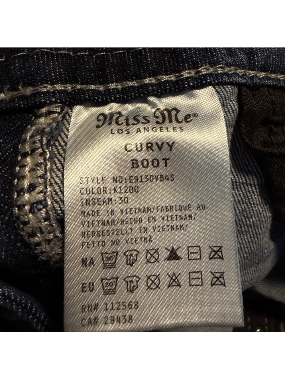 Like New Gorgeous Miss Me Los Angeles Curvy Boot Jeans With 30” Inseam - Picture 7 of 7